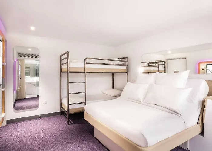 Yotelair Singapore Changi Airport LandsideAirport Hotel